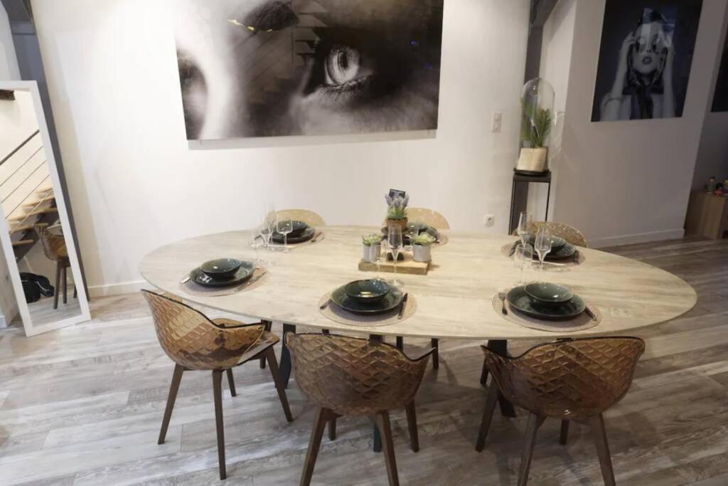 Reims Centre : Appartement Lumineux Et Atypique 46, Place D'Erlon Exteriér fotografie